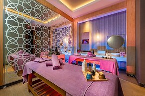 Trendy Lara Hotel
