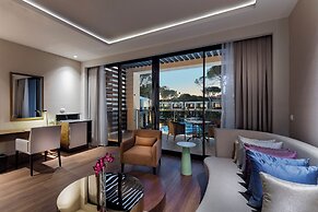 Trendy Lara Hotel