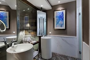 Trendy Lara Hotel