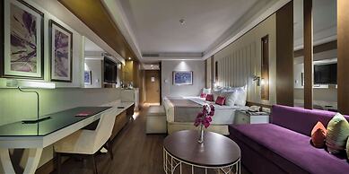 Trendy Lara Hotel