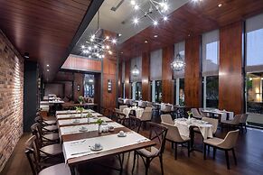 Trendy Lara Hotel