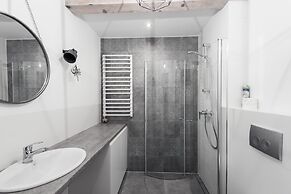 EchoDom 3 Apartments