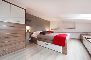 EchoDom 3 Apartments