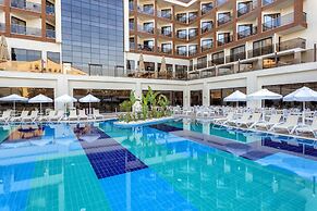 Glamour Resort & Spa - All Inclusive