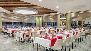 Glamour Resort & Spa - All Inclusive