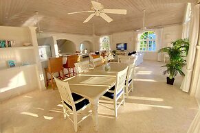 Royal Villa by Island Villas