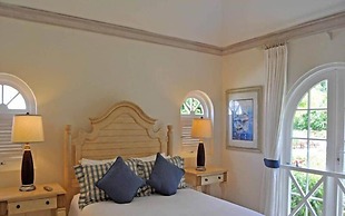 Royal Villa by Island Villas