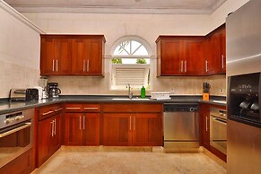 Royal Villa by Island Villas