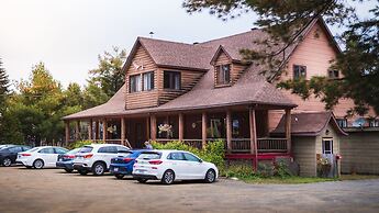 L'Auberge Refuge du Trappeur Inn