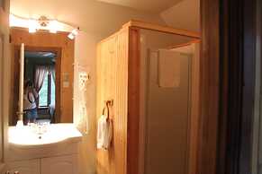 L'Auberge Refuge du Trappeur Inn