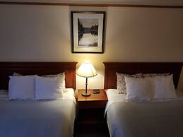 Moosomin Country Squire Inn