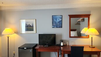 Moosomin Country Squire Inn