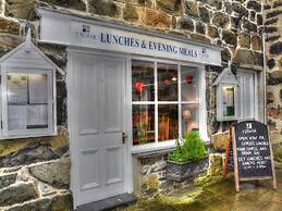 Plas Tan-Yr-Allt Historic Country House B&B