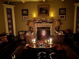 Plas Tan-Yr-Allt Historic Country House B&B