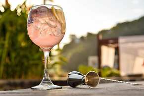 Yoo2 Rio de Janeiro, Tapestry Collection by Hilton