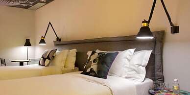 Yoo2 Rio de Janeiro, Tapestry Collection by Hilton