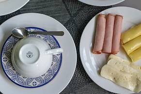 Pousada Leão Marinho