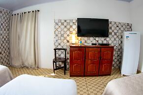 Pousada Leão Marinho