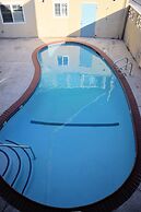 Western Inn & Suites