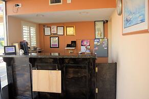 Western Inn & Suites