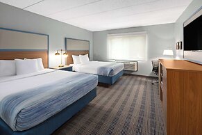 AmericInn by Wyndham North Branch