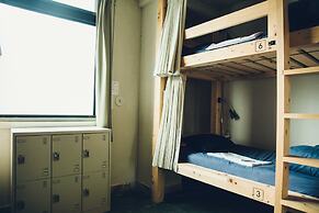 Len KYOTO KAWARAMACHI – Hostel