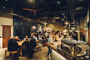 Len KYOTO KAWARAMACHI – Hostel