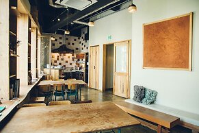 Len KYOTO KAWARAMACHI – Hostel