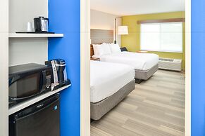 Holiday Inn Express & Suites Salem by IHG