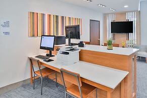 Holiday Inn Express & Suites Salem by IHG