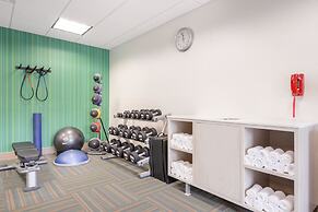 Holiday Inn Express & Suites Salem by IHG