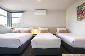 Nightcap at Glengala Hotel