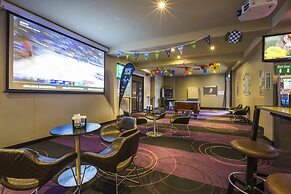 Nightcap at Glengala Hotel