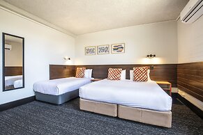 Nightcap at Glengala Hotel