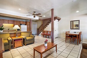 Roundhouse Resort
