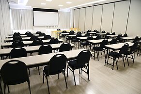 Mogano Business Hotel