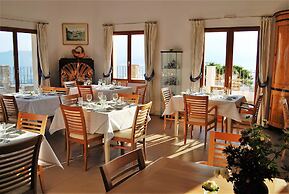 Lagou Raxi Country Hotel