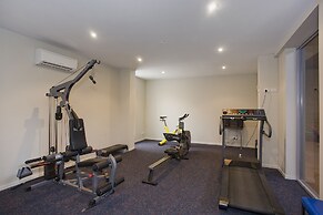 7 Bell Street Apartments