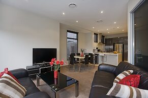 7 Bell Street Apartments