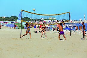 Village Camping Joker