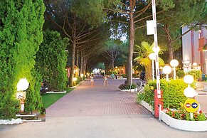 Village Camping Joker