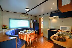 Village Camping Joker