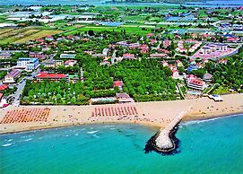 Village Camping Joker