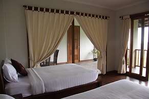 Munduk Sari Garden Villa