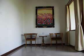 Munduk Sari Garden Villa