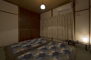 Sheena and Ippei - Hostel