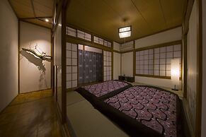 Sheena and Ippei - Hostel