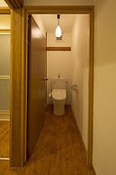 Sheena and Ippei - Hostel