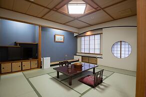 Yataro & Yataro Minamikan