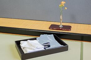 Yataro & Yataro Minamikan